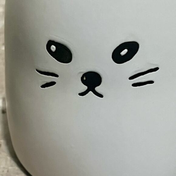 Grumpy and Sleepy black and white cat mugs - Picture 6 of 6